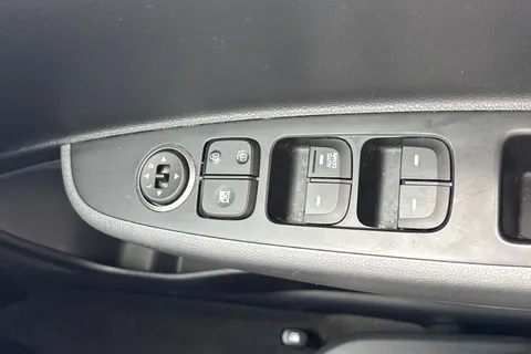 OY68XYK Hyundai I10 1.0 SE Euro 6 5dr Thumbnail #21