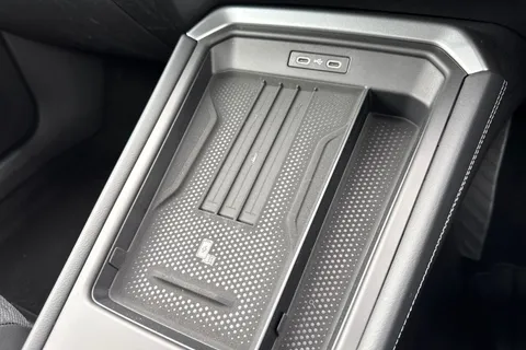  Volkswagen T-Roc 1.5 eTSI MHEV R-Line DSG Euro 6 (s/s) 5dr Thumbnail #52