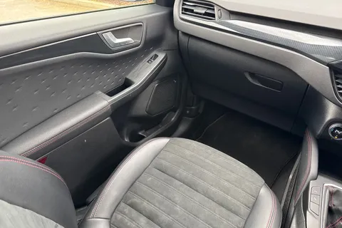 PL70MGX Ford Kuga 2.0 EcoBlue MHEV ST-Line First Edition Euro 6 (s/s) 5dr Thumbnail #21