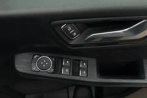 PL70MGX Ford Kuga 2.0 EcoBlue MHEV ST-Line First Edition Euro 6 (s/s) 5dr Thumbnail #22