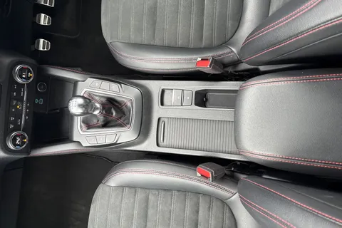 PL70MGX Ford Kuga 2.0 EcoBlue MHEV ST-Line First Edition Euro 6 (s/s) 5dr Thumbnail #40