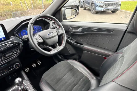 PL70MGX Ford Kuga 2.0 EcoBlue MHEV ST-Line First Edition Euro 6 (s/s) 5dr Thumbnail #41