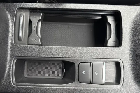 PL70MGX Ford Kuga 2.0 EcoBlue MHEV ST-Line First Edition Euro 6 (s/s) 5dr Thumbnail #53