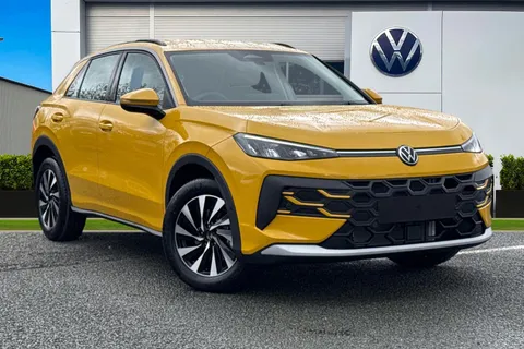  Volkswagen T-Roc 1.5 eTSI MHEV Life DSG Euro 6 (s/s) 5dr Thumbnail #2