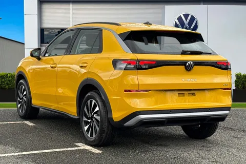  Volkswagen T-Roc 1.5 eTSI MHEV Life DSG Euro 6 (s/s) 5dr Thumbnail #3