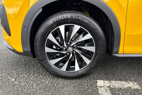  Volkswagen T-Roc 1.5 eTSI MHEV Life DSG Euro 6 (s/s) 5dr Thumbnail #10