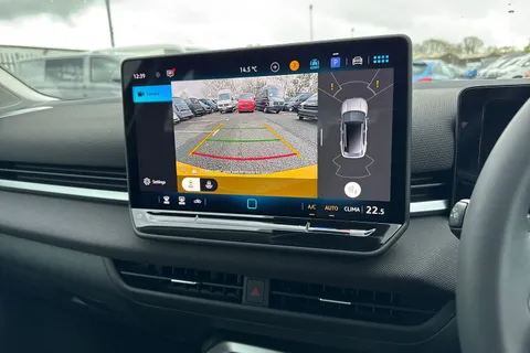  Volkswagen T-Roc 1.5 eTSI MHEV Life DSG Euro 6 (s/s) 5dr Thumbnail #38