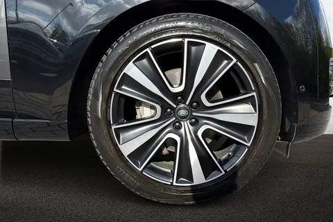 DP73JXO Land Rover Range Rover 3.0 D300 HSE 5dr Thumbnail #10