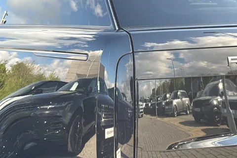 DP73JXO Land Rover Range Rover 3.0 D300 HSE 5dr Thumbnail #21