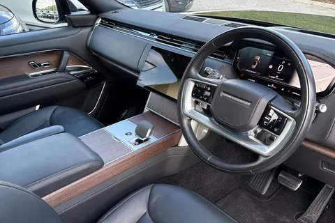 DP73JXO Land Rover Range Rover 3.0 D300 HSE 5dr Thumbnail #34