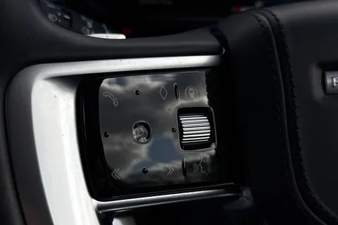 DP73JXO Land Rover Range Rover 3.0 D300 HSE 5dr Thumbnail #45