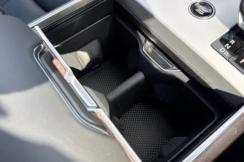 DP73JXO Land Rover Range Rover 3.0 D300 HSE 5dr Thumbnail #50