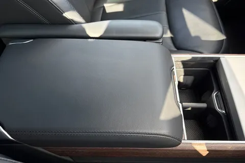 DP73JXO Land Rover Range Rover 3.0 D300 HSE 5dr Thumbnail #51