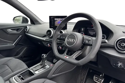 PK75ROU Audi SQ2 Black Edition TFSI  300 PS S tronic Thumbnail #14