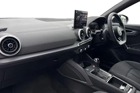 PK75ROU Audi SQ2 Black Edition TFSI  300 PS S tronic Thumbnail #15