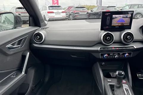 PK75ROU Audi SQ2 Black Edition TFSI  300 PS S tronic Thumbnail #20