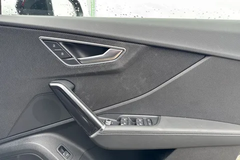 PK75ROU Audi SQ2 Black Edition TFSI  300 PS S tronic Thumbnail #21