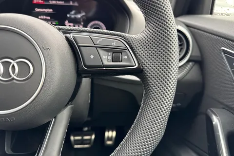 PK75ROU Audi SQ2 Black Edition TFSI  300 PS S tronic Thumbnail #33