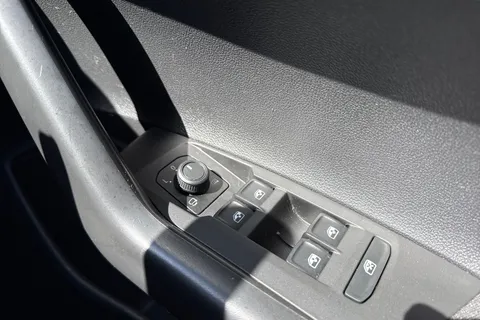 DH23LSK Volkswagen Polo 1.0 TSI Life 5dr Thumbnail #26