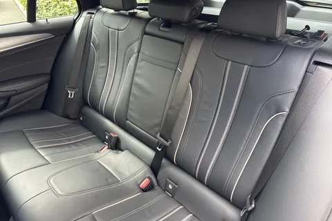 HJ68MYA BMW 5 Series 3.0 530d M Sport Touring Auto Euro 6 (s/s) 5dr Thumbnail #20