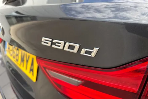 HJ68MYA BMW 5 Series 3.0 530d M Sport Touring Auto Euro 6 (s/s) 5dr Thumbnail #29