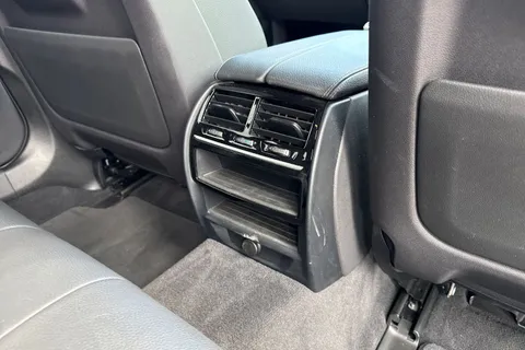 HJ68MYA BMW 5 Series 3.0 530d M Sport Touring Auto Euro 6 (s/s) 5dr Thumbnail #31