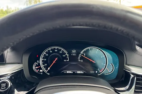 HJ68MYA BMW 5 Series 3.0 530d M Sport Touring Auto Euro 6 (s/s) 5dr Thumbnail #35