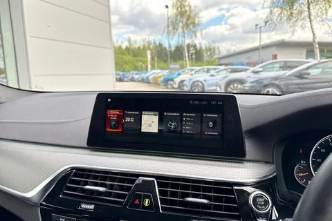 HJ68MYA BMW 5 Series 3.0 530d M Sport Touring Auto Euro 6 (s/s) 5dr Thumbnail #36