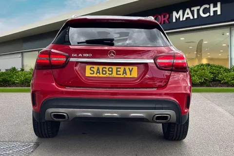 SA69EAY Mercedes-Benz Gla 1.6 GLA180 AMG Line Edition 7G-DCT Euro 6 (s/s) 5dr Thumbnail #5