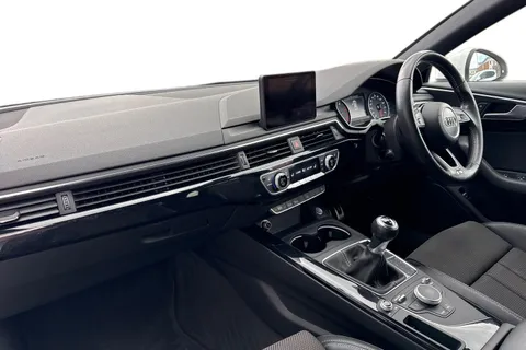 PL66WEU Audi A4 Avant 2.0 TDI S line Euro 6 (s/s) 5dr Thumbnail #16