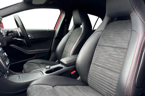 SA69EAY Mercedes-Benz Gla 1.6 GLA180 AMG Line Edition 7G-DCT Euro 6 (s/s) 5dr Thumbnail #17