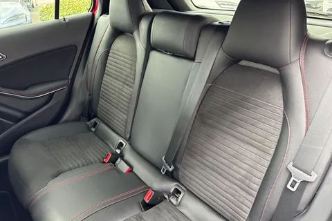SA69EAY Mercedes-Benz Gla 1.6 GLA180 AMG Line Edition 7G-DCT Euro 6 (s/s) 5dr Thumbnail #20