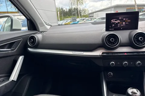 BV69CZR Audi Q2 1.0 TFSI 30 Sport Euro 6 (s/s) 5dr Thumbnail #21