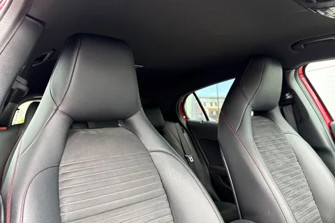 SA69EAY Mercedes-Benz Gla 1.6 GLA180 AMG Line Edition 7G-DCT Euro 6 (s/s) 5dr Thumbnail #25