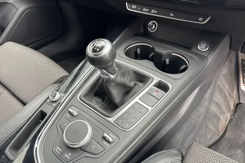 PL66WEU Audi A4 Avant 2.0 TDI S line Euro 6 (s/s) 5dr Thumbnail #24