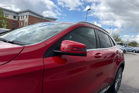 SA69EAY Mercedes-Benz Gla 1.6 GLA180 AMG Line Edition 7G-DCT Euro 6 (s/s) 5dr Thumbnail #27