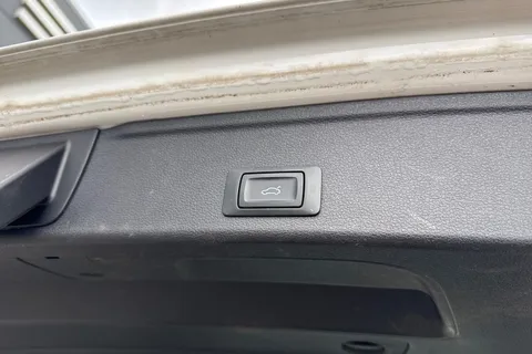 PL66WEU Audi A4 Avant 2.0 TDI S line Euro 6 (s/s) 5dr Thumbnail #30