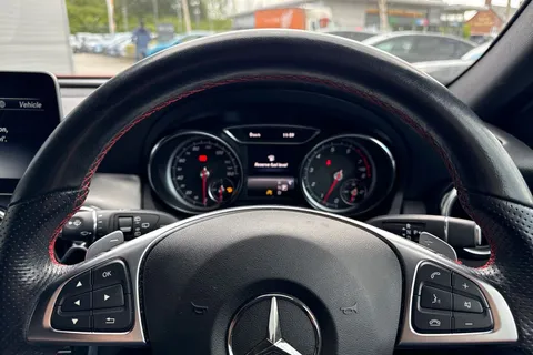 SA69EAY Mercedes-Benz Gla 1.6 GLA180 AMG Line Edition 7G-DCT Euro 6 (s/s) 5dr Thumbnail #33