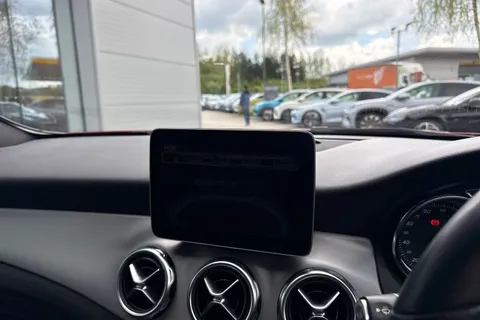 SA69EAY Mercedes-Benz Gla 1.6 GLA180 AMG Line Edition 7G-DCT Euro 6 (s/s) 5dr Thumbnail #35