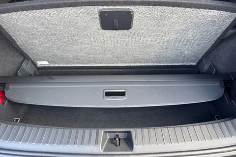 CX25ZRZ Volkswagen Tayron 1.5 eTSI R-Line 5dr DSG7 7 Seat ⭐Pan Roof, 20' York Alloys, Comfort Pack⭐ Thumbnail #29