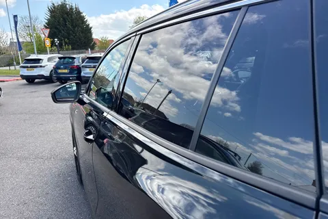 CX25ZRZ Volkswagen Tayron 1.5 eTSI R-Line 5dr DSG7 7 Seat ⭐Pan Roof, 20' York Alloys, Comfort Pack⭐ Thumbnail #37