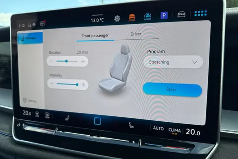 CX25ZRZ Volkswagen Tayron 1.5 eTSI R-Line 5dr DSG7 7 Seat ⭐Pan Roof, 20' York Alloys, Comfort Pack⭐ Thumbnail #61