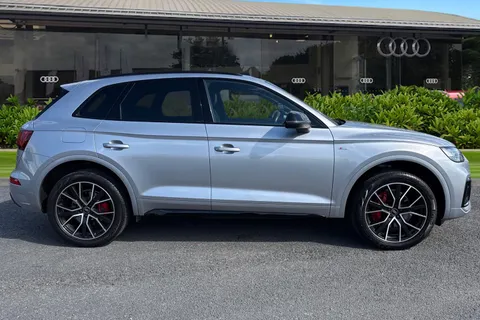 PG22ACZ Audi Q5 Edition 1 40 TDI quattro 204 PS S tronic Thumbnail #4