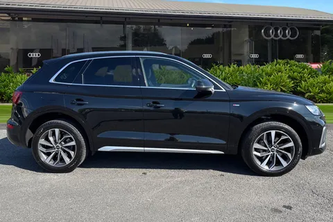 PJ72HBL Audi Q5 S line 45 TFSI quattro 265 PS S tronic Thumbnail #4
