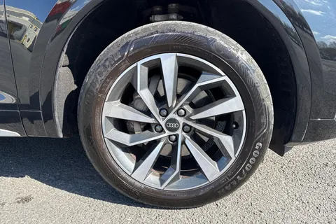 PJ72HBL Audi Q5 S line 45 TFSI quattro 265 PS S tronic Thumbnail #11