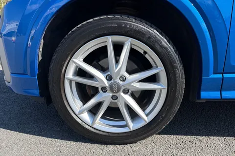 12 of 63 for Audi Q2 S line 35 TFSI 150 PS S tronic