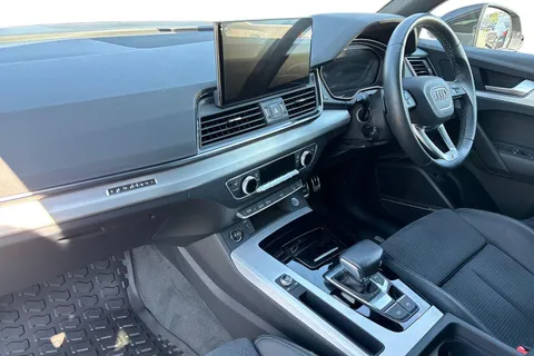 PJ72HBL Audi Q5 S line 45 TFSI quattro 265 PS S tronic Thumbnail #16