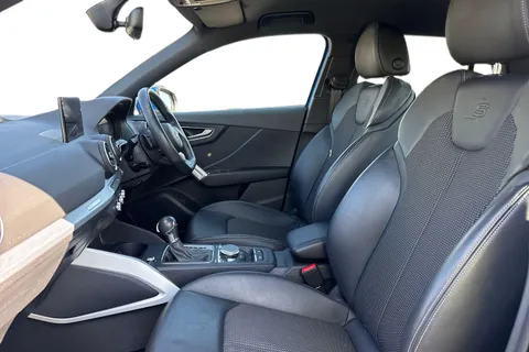 15 of 63 for Audi Q2 S line 35 TFSI 150 PS S tronic