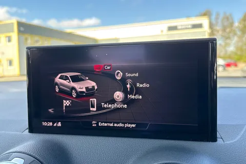 16 of 63 for Audi Q2 S line 35 TFSI 150 PS S tronic