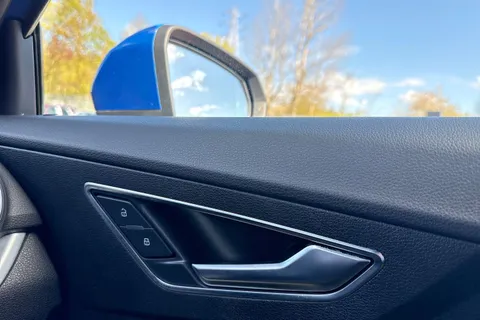 20 of 63 for Audi Q2 S line 35 TFSI 150 PS S tronic